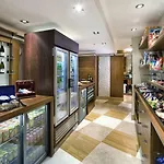 Delta West Otel 5*