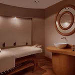 Delta West 5* İstanbul