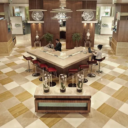 Delta By Marriott West فندق