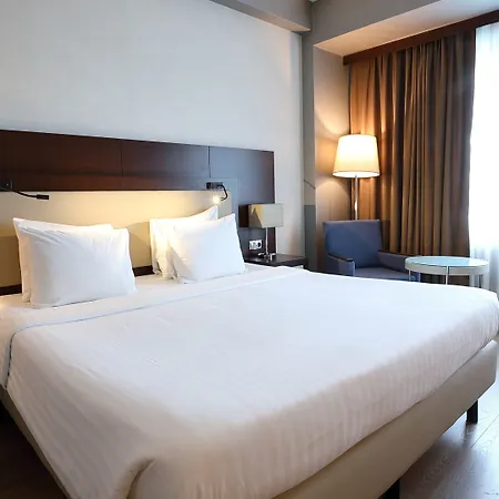 فندق Delta By Marriott West