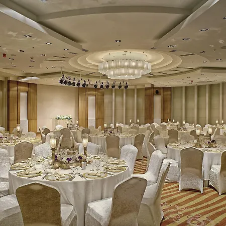 Hotel Delta West 5*