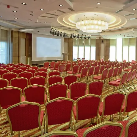 Delta By Marriott West 5*